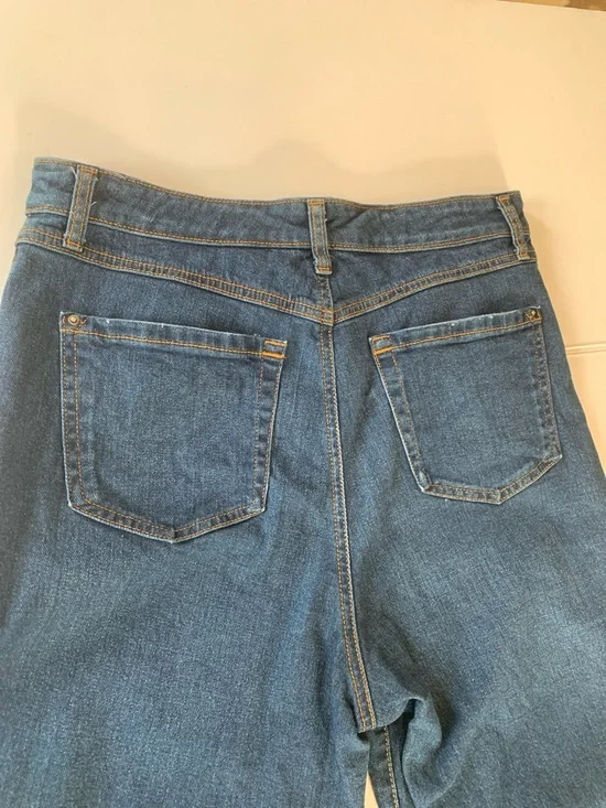 I.N.C. International Concepts Women’s Size 8 Dark Wash Tapered Barrel Jeans - Picture 5 of 8